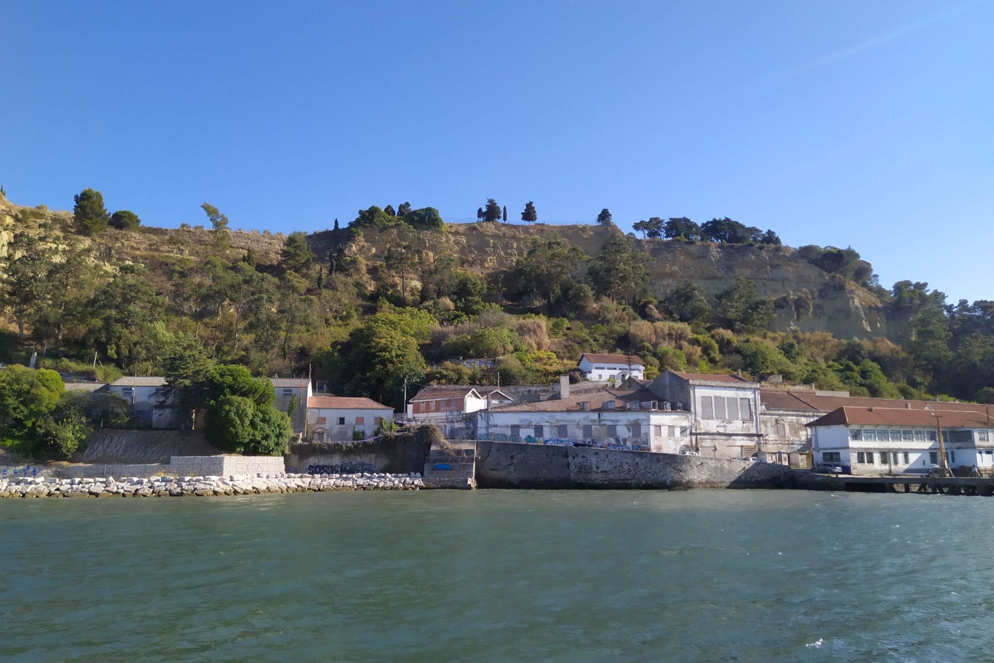 Cais do Ginjal - BeLocal Sailing tours Lisbon Portugal